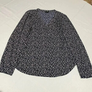 Ann Taylor Women’s Blouse, Size M.